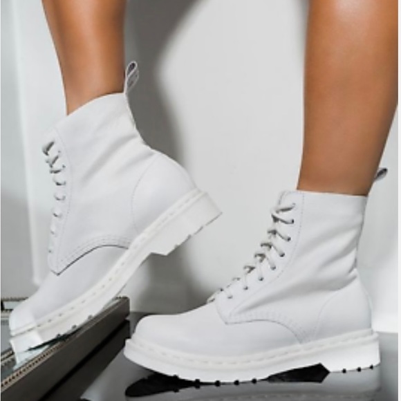 Dr. Martens 1460 PASCAL MONO 8 Eye Leather Boots WHITE Super Cute! - Picture 7 of 7
